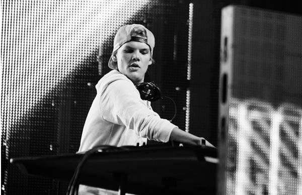 AviciiΪαΪƵ籩ڱ